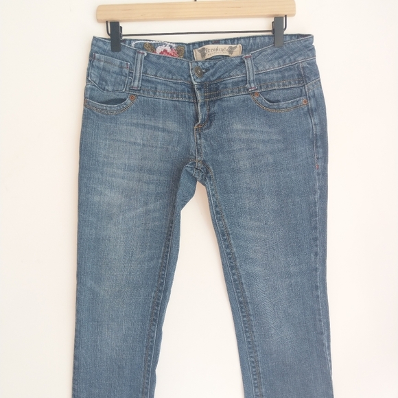 Freestyle Revolution Jeans, Size 7 - Picture 1 of 8
